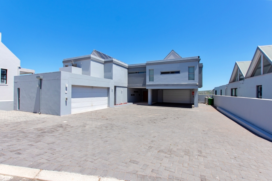6 Bedroom Property for Sale in Myburgh Park Western Cape